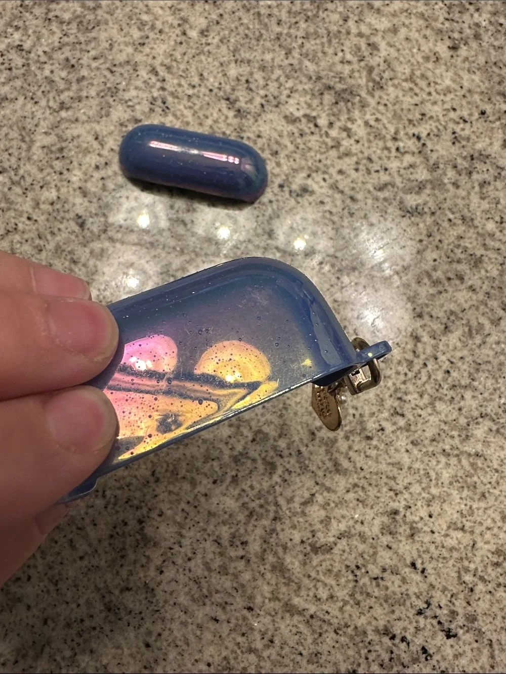 Mezzo Piano Air Pod Pro Hard Protection Case with Purplish blue Iridescent Finis